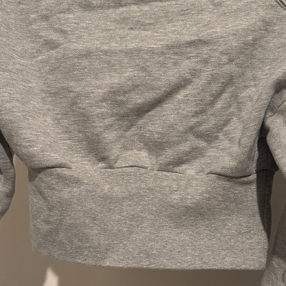 ALO Gray Quarter-Zip Cropped Sweatshirt - Picture 4 of 5